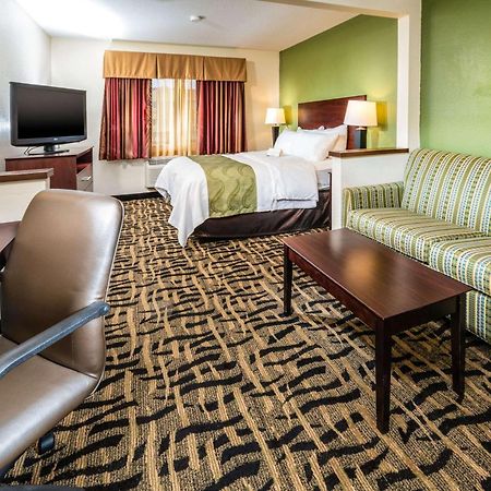 Quality Inn & Suites Danville Exteriör bild