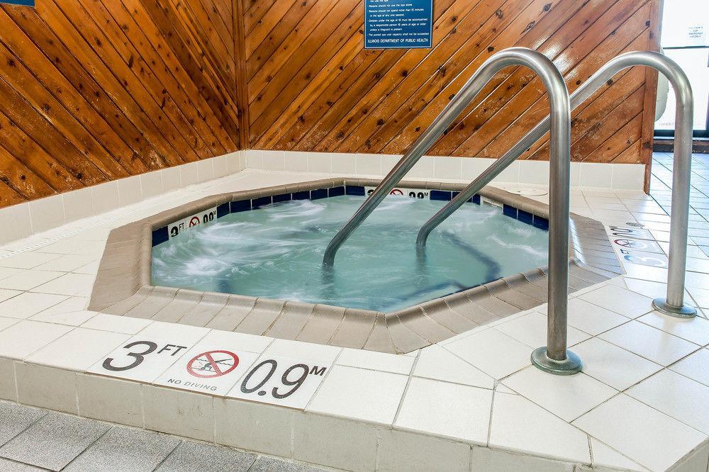 Quality Inn & Suites Danville Exteriör bild