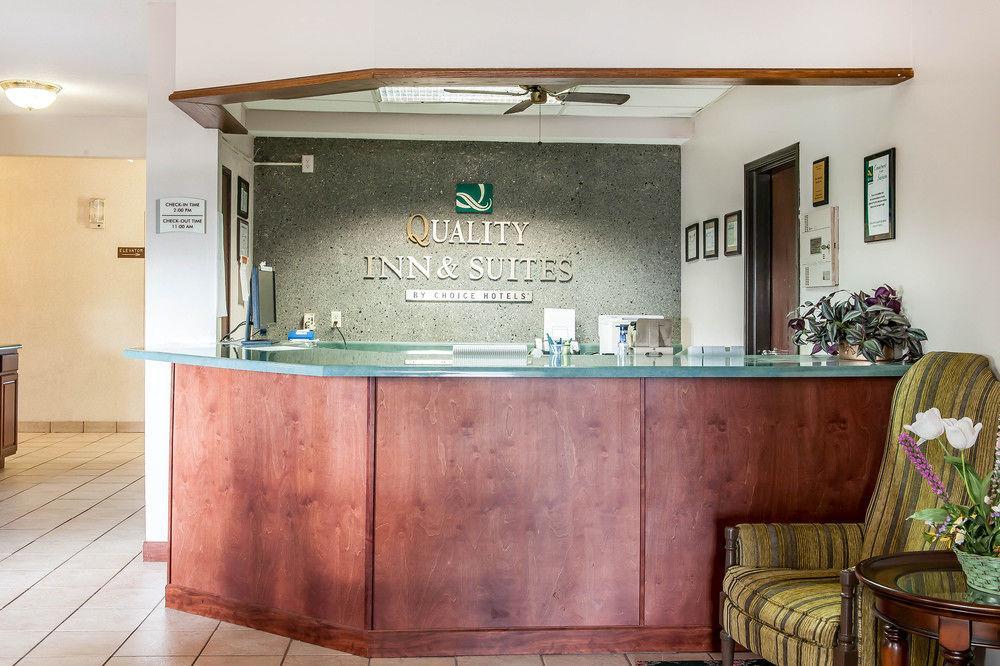 Quality Inn & Suites Danville Exteriör bild