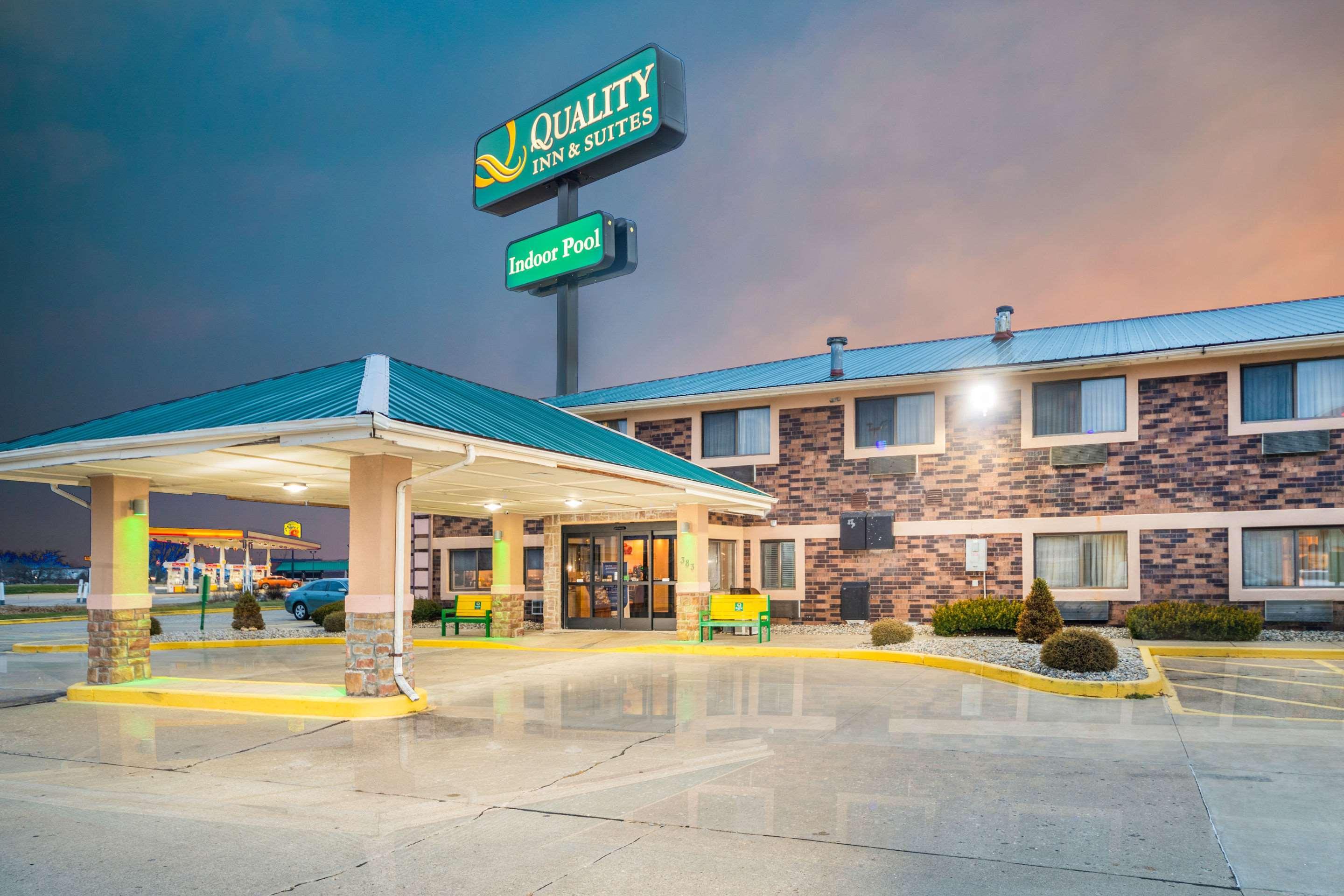 Quality Inn & Suites Danville Exteriör bild