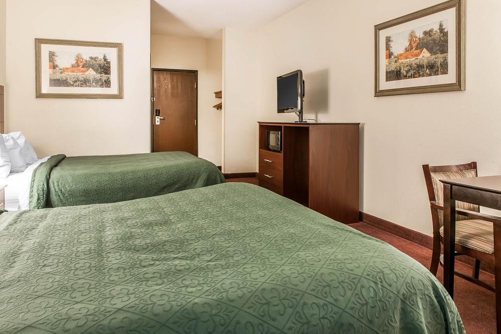 Quality Inn & Suites Danville Exteriör bild