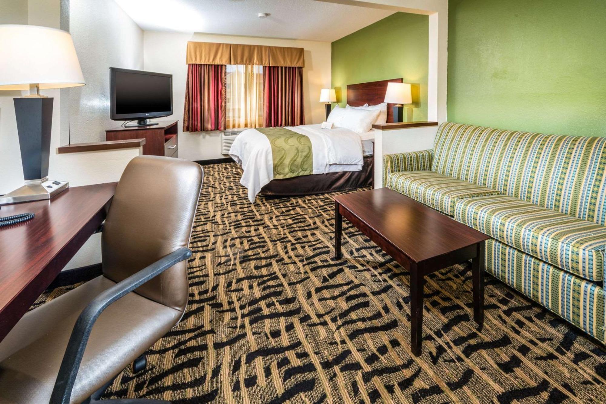 Quality Inn & Suites Danville Exteriör bild