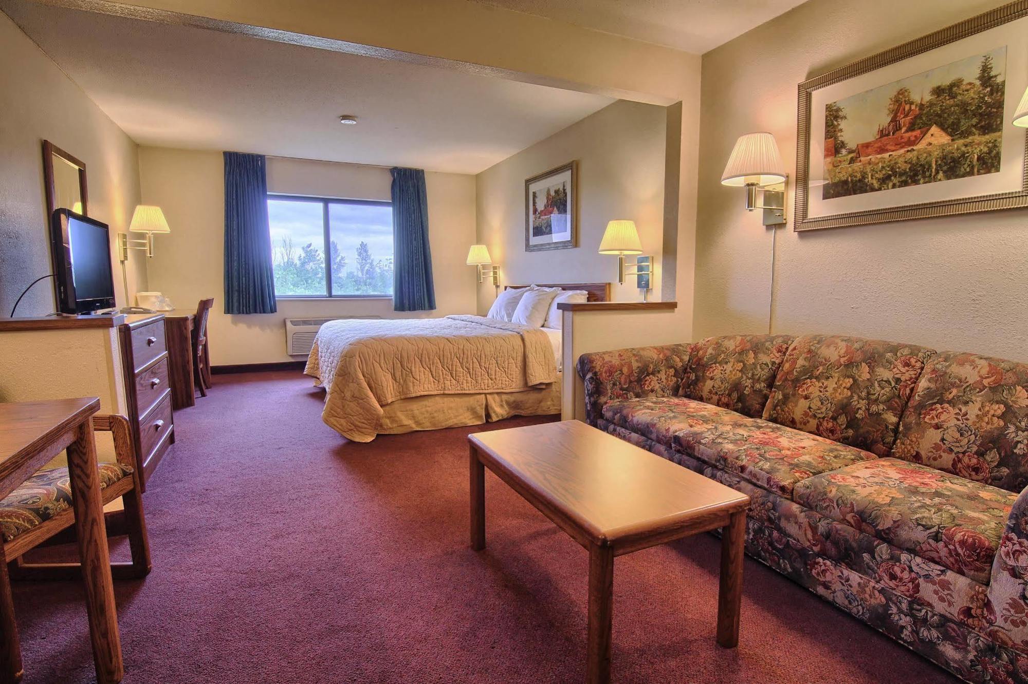 Quality Inn & Suites Danville Exteriör bild